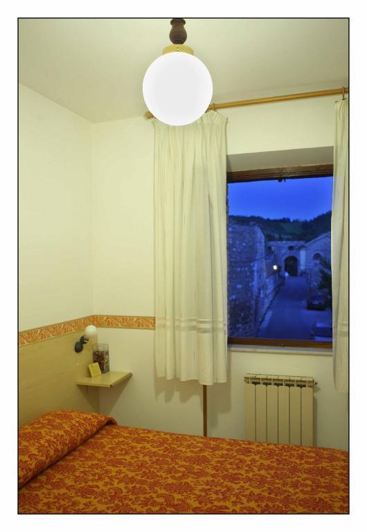 Due Torri Hotel San Severino Marche Cameră foto