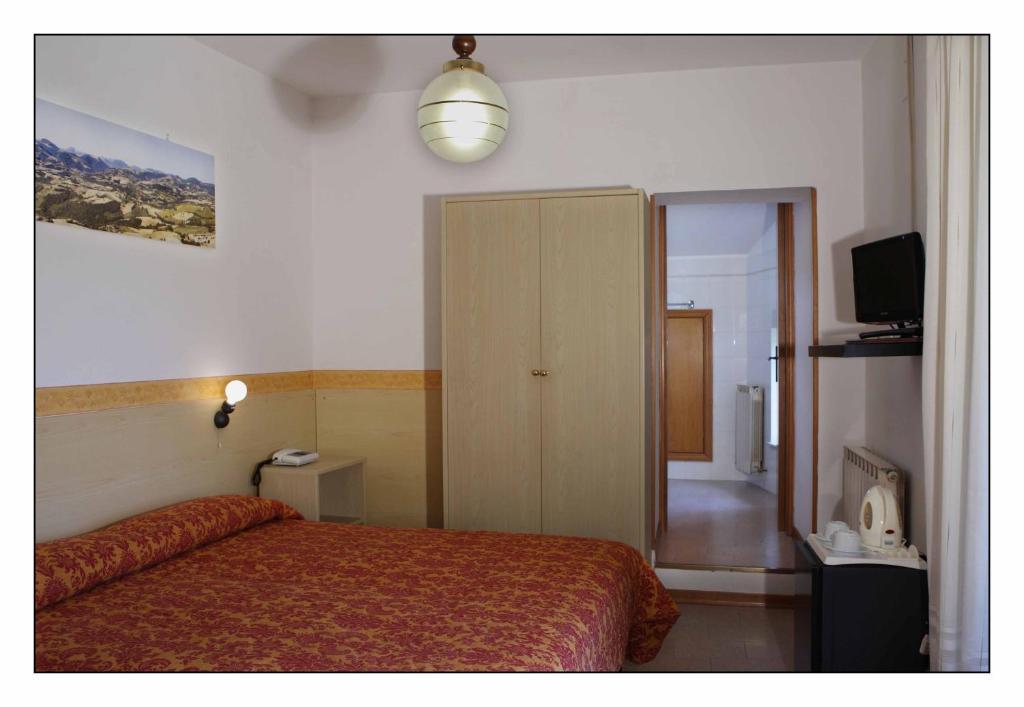 Due Torri Hotel San Severino Marche Cameră foto