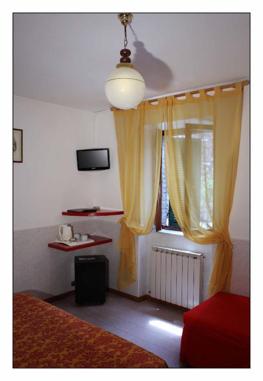Due Torri Hotel San Severino Marche Cameră foto